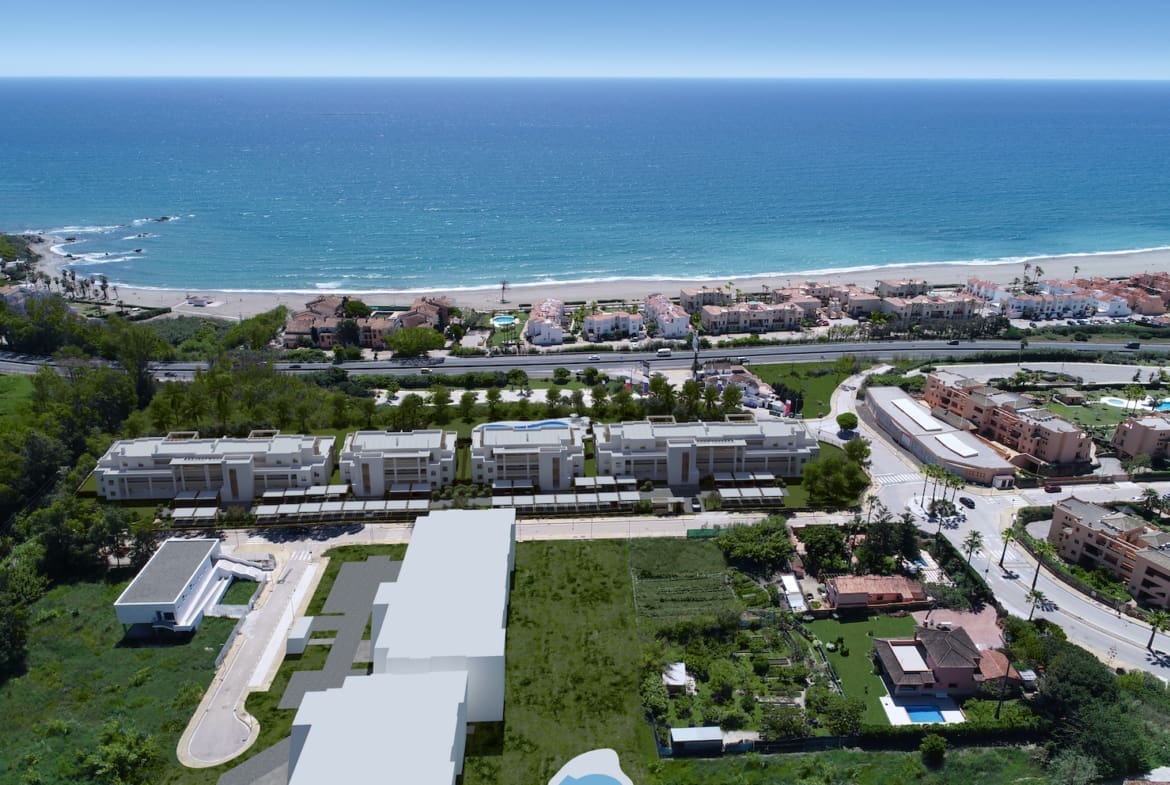 Solemar in Casares Playa: Uw Droomwoning Tussen Zee en Golfbaan