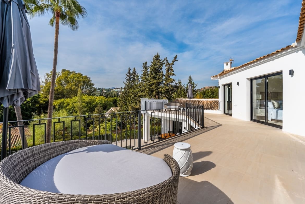Villa Serenidad: Exclusieve Luxe Villa in El Paraiso, Estepona