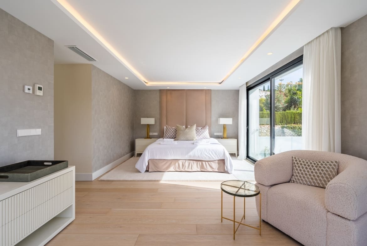 Villa Serenidad: Exclusieve Luxe Villa in El Paraiso, Estepona