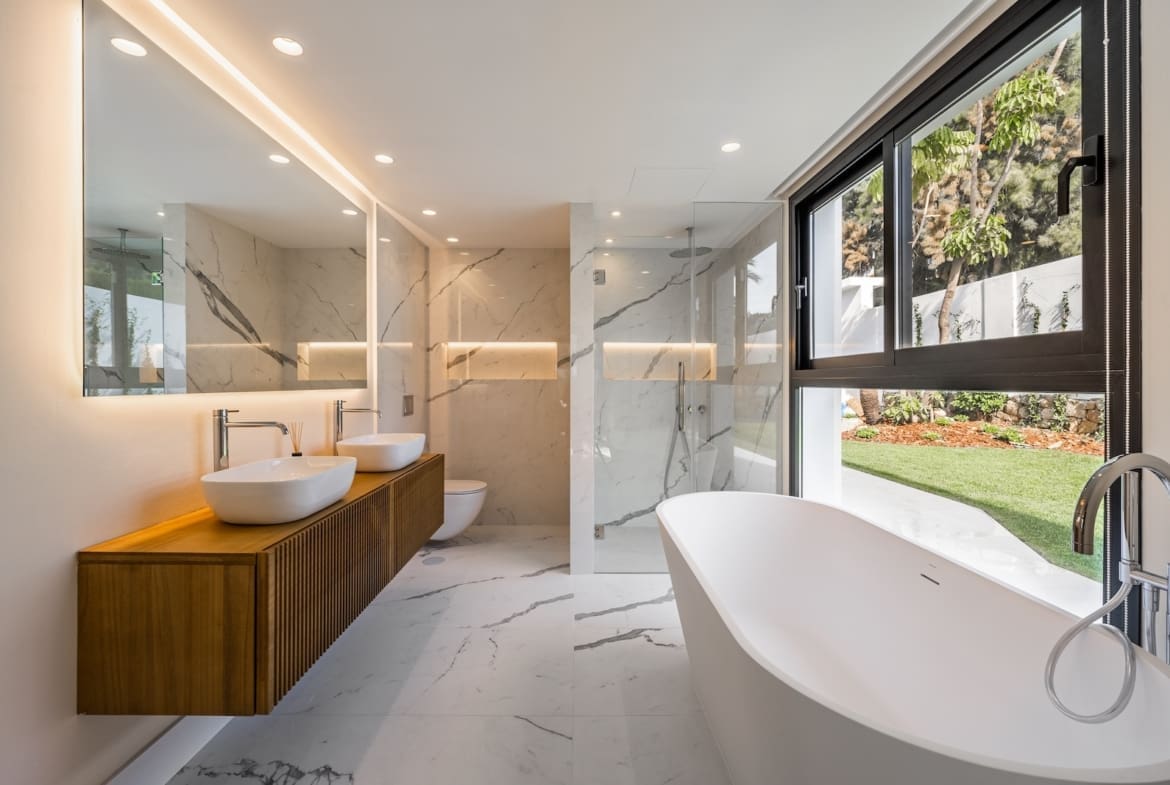 Villa Serenidad: Exclusieve Luxe Villa in El Paraiso, Estepona