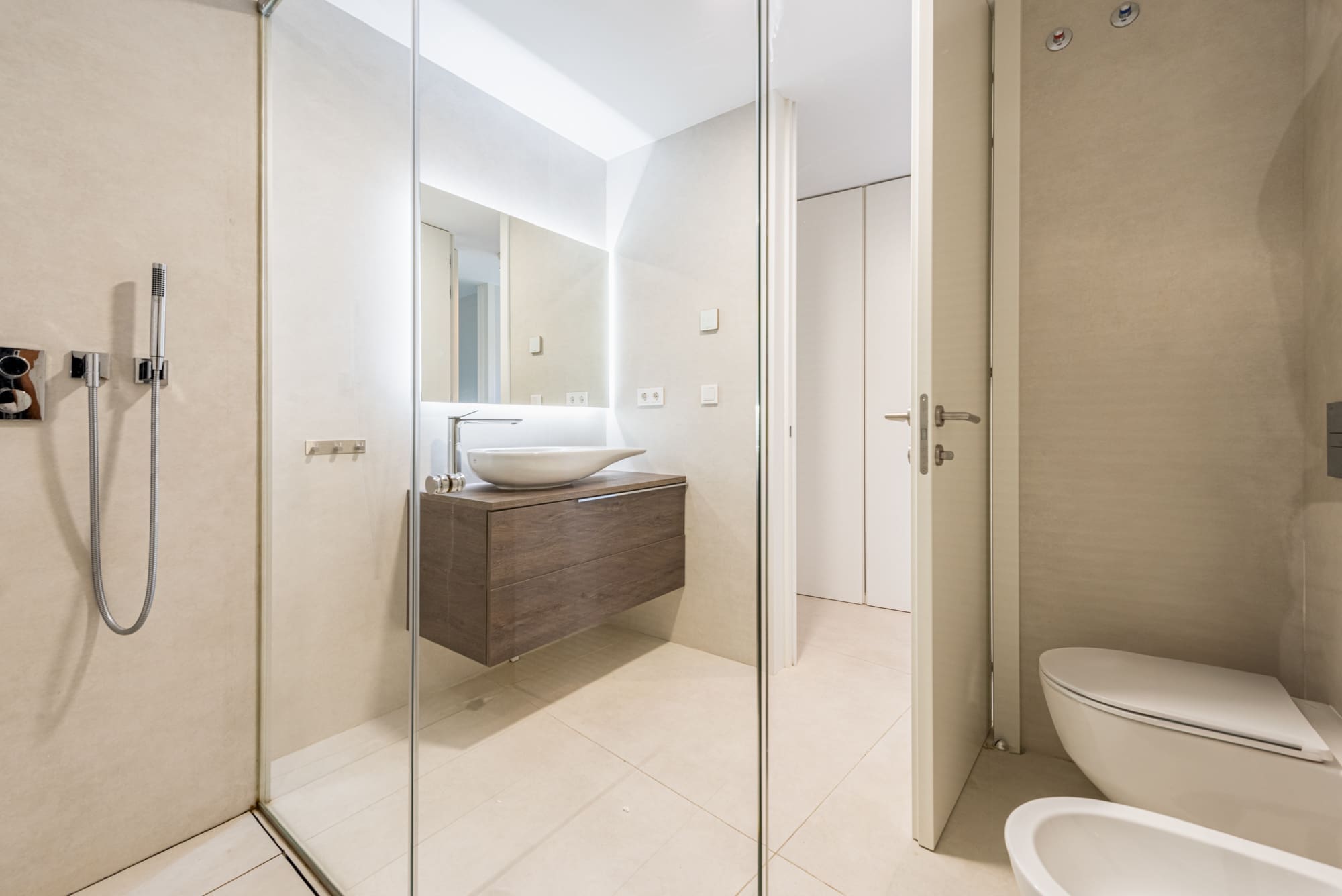 Tuinappartement The Edge: Uw Luxueuze Strandresidentie in Estepona