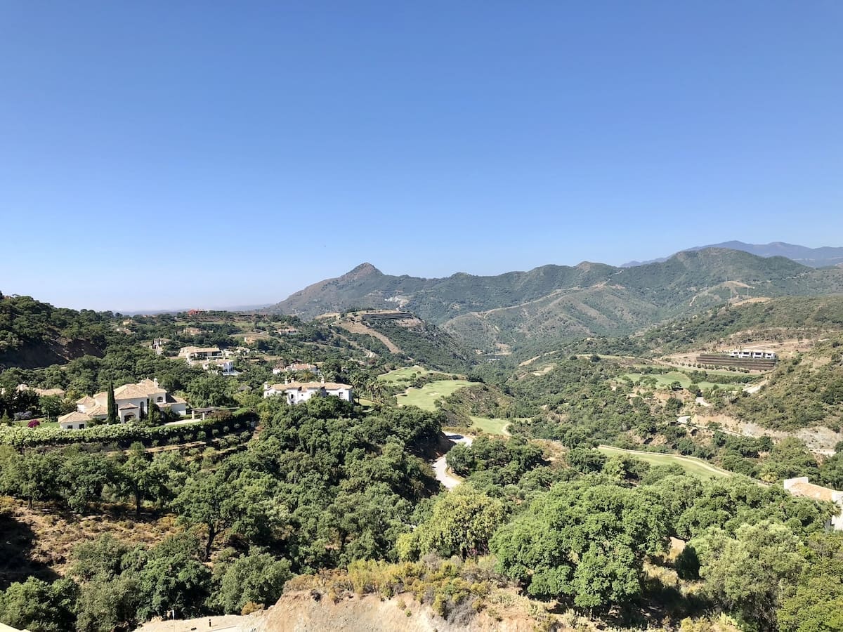 Benahavis_El_Madronal | MDR Luxury Homes Het is officieel! Benahavís is de duurste plaats om luxe vastgoed in Spanje te kopen, Luxe vastgoed Benahavís La Zagaleta villa's Vastgoedbeleggingen Spanje Nieuwbouwprojecten Benahavís Exclusieve vastgoedmarkt Costa del Sol vastgoed