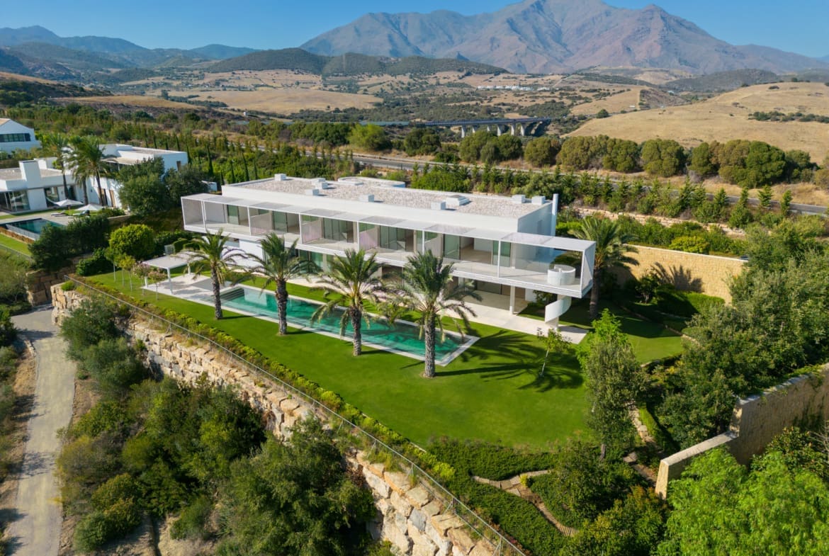 Villa Vista Verde - Luxe Residentie met Golfzicht in Finca Cortesin
