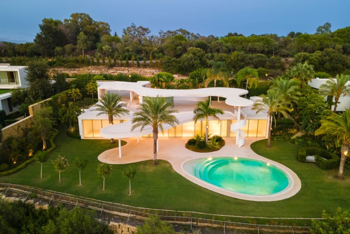 FINCA CORTESIN – GOLF SIDE VILLA 7 _DJI_0016-Edit Villa Luminosa: Luxe en Licht in Finca Cortesin