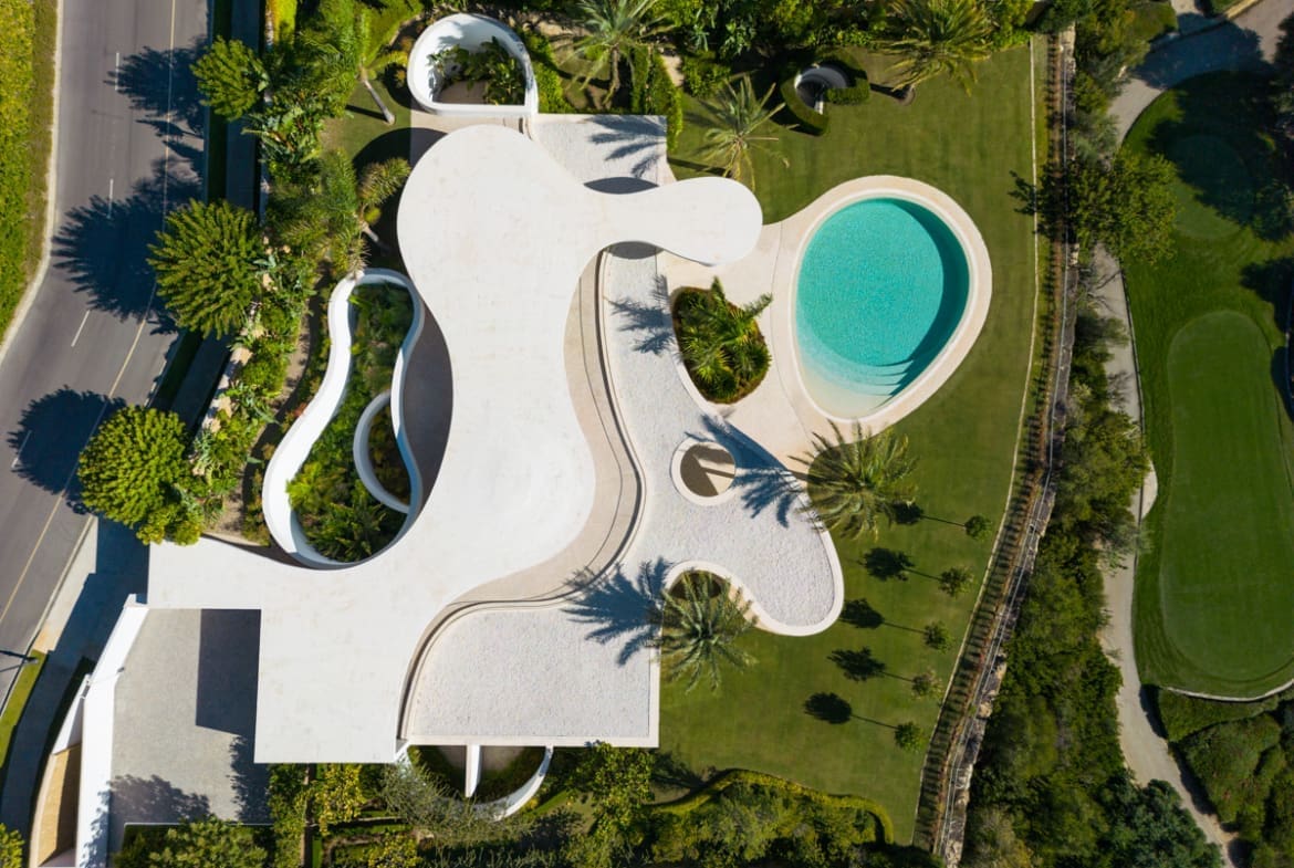 FINCA CORTESIN – GOLF SIDE VILLA 7 _DJI_0051-Edit Villa Luminosa: Luxe en Licht in Finca Cortesin