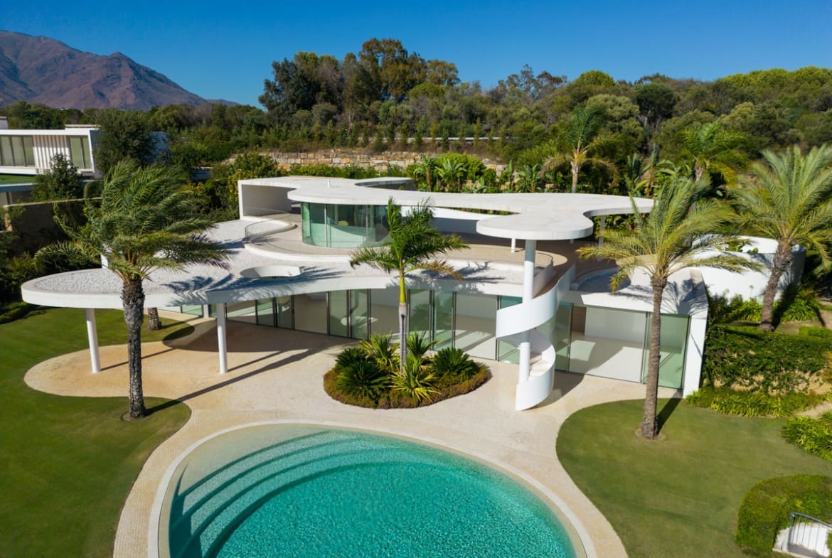 FINCA CORTESIN – GOLF SIDE VILLA 7 _DJI_0071-Edit Villa Luminosa: Luxe en Licht in Finca Cortesin