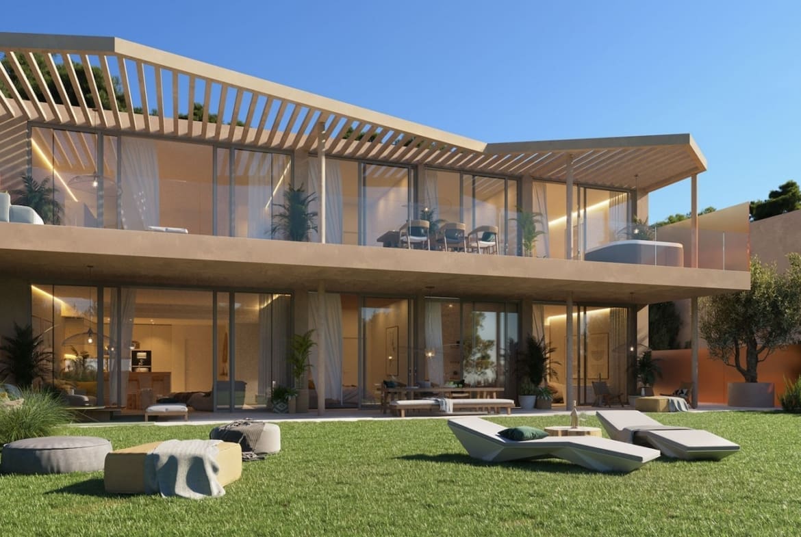 Sixteen plus collection 16+ collection Fuengirola