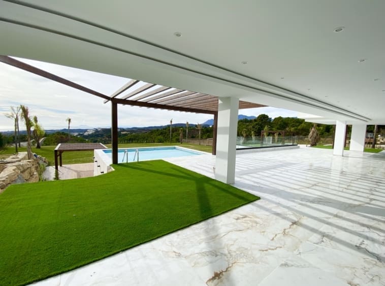 Ontdek Villa Bentayga: Een Luxueus Hedendaags Juweel in Marbella Club Golf Resort