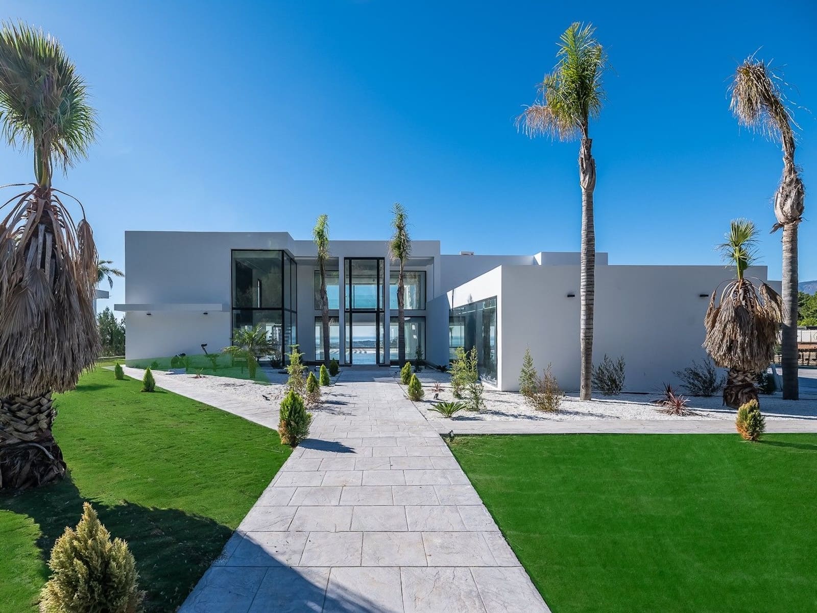 Ontdek Villa Bentayga: Een Luxueus Hedendaags Juweel in Marbella Club Golf Resort
