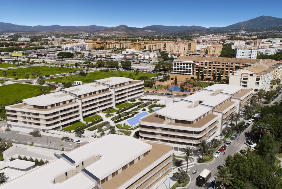 Mare Marbella Exclusieve Appartementen en penthouses aan de Costa del Sol – MDR Luxury Homes C4_Mare-apartments-San Pedro de Alcantara-Marbella-aerial_Sept 23_2 Mare Marbella: Exclusieve Appartementen aan de Costa del Sol