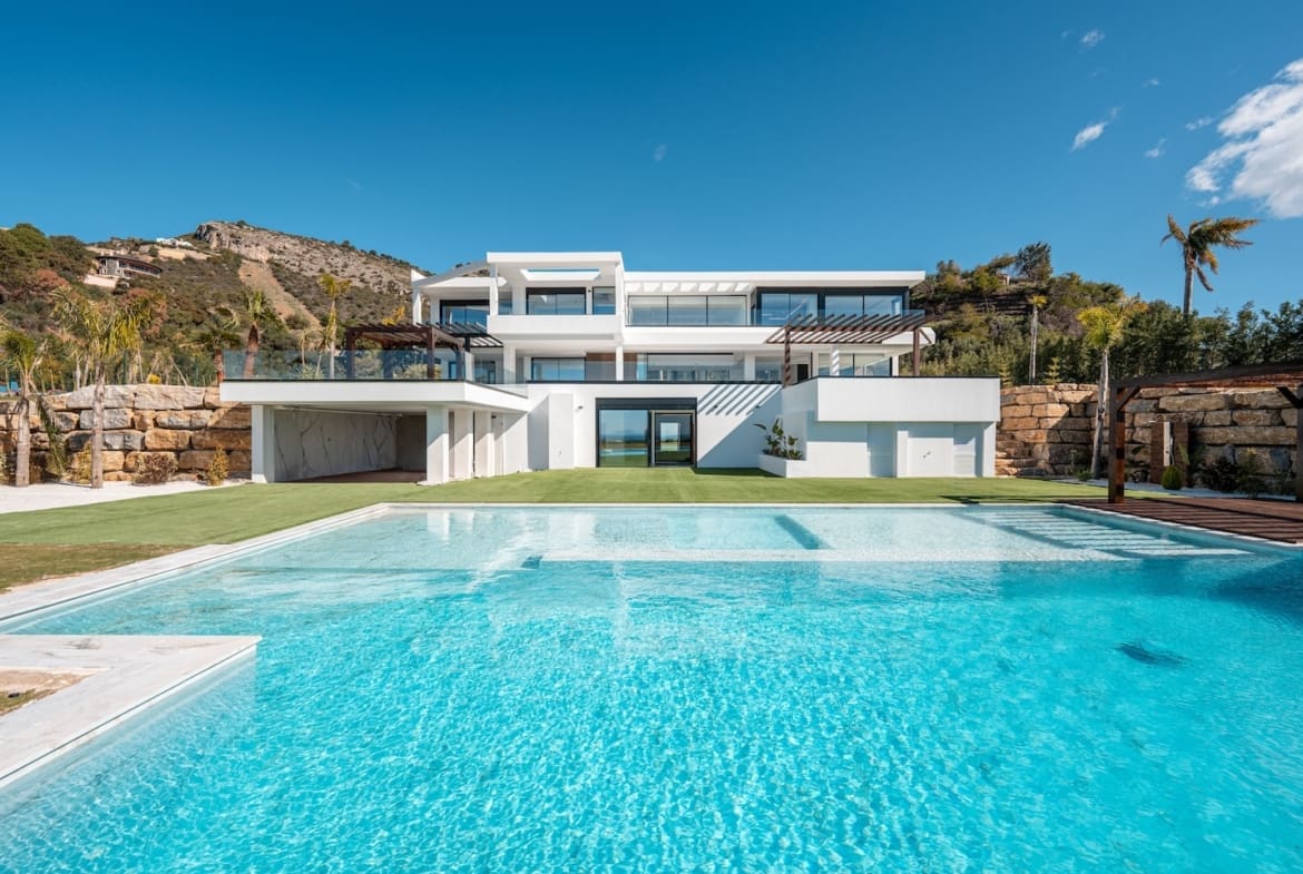 Villa Marbella golf club resort - MDR Luxury Homes