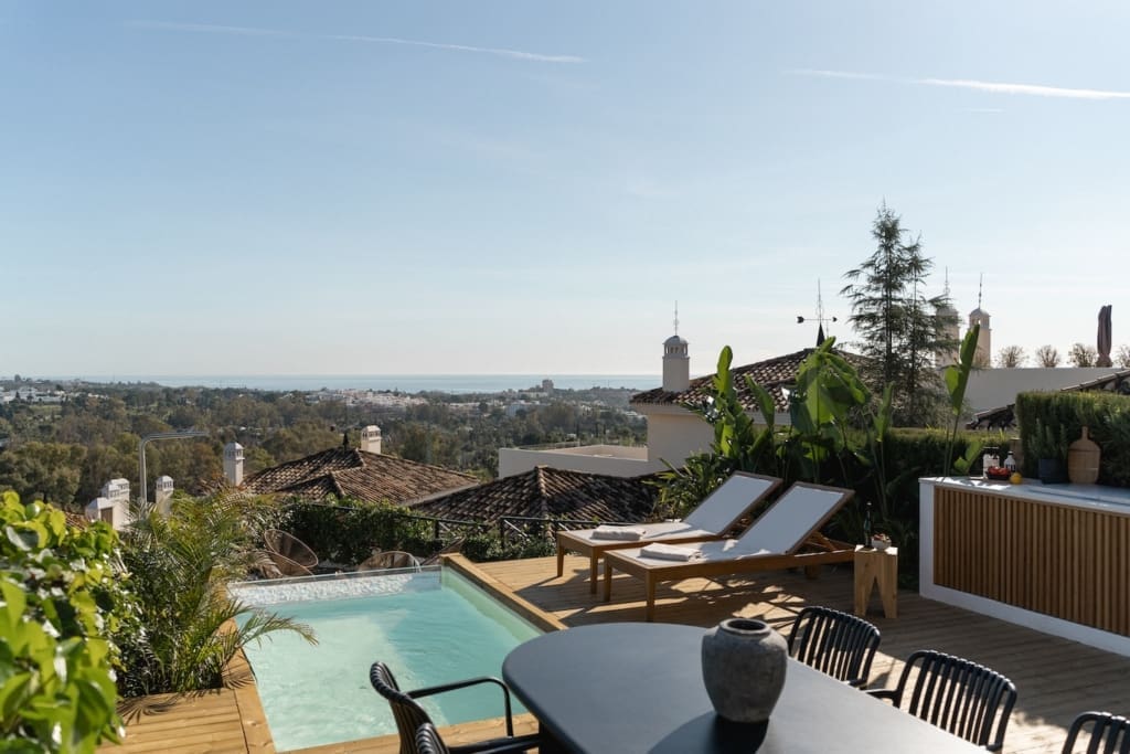 Moderne Drie-Slaapkamerwoning met Spectaculair Uitzicht in Los Belvederes Nueva Andalucia te koop - MDR Luxury Homes 1 | MDR Luxury Homes Moderne Drie-Slaapkamerwoning met Spectaculair Uitzicht in Los Belvederes appartement in Nueva Andalucia te koop - MDR Luxury Homes