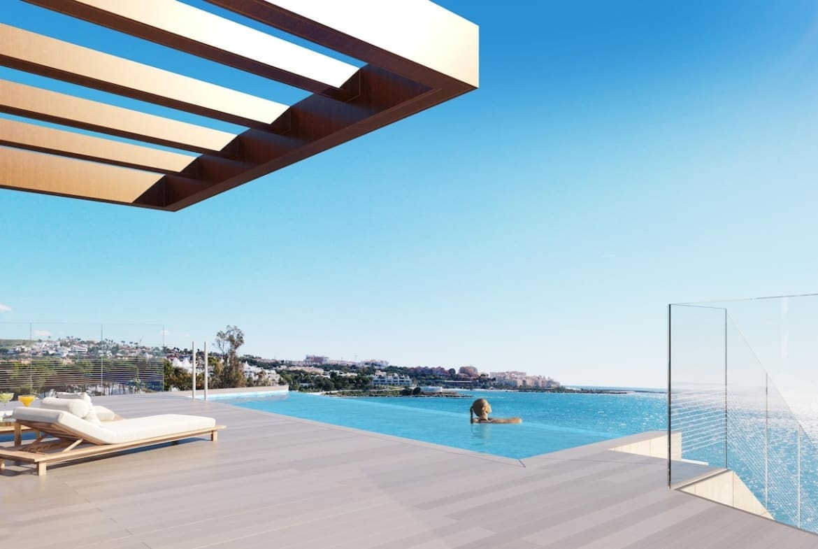 The Sapphire Estepona Exclusieve Strandappartementen – MDR Luxury Homes ARCHIMIA_THE SAPPHIRE_II06_IMAGEN_ATICO INFINITY POOL The Sapphire Estepona Exclusieve Strandappartementen - MDR Luxury Homes