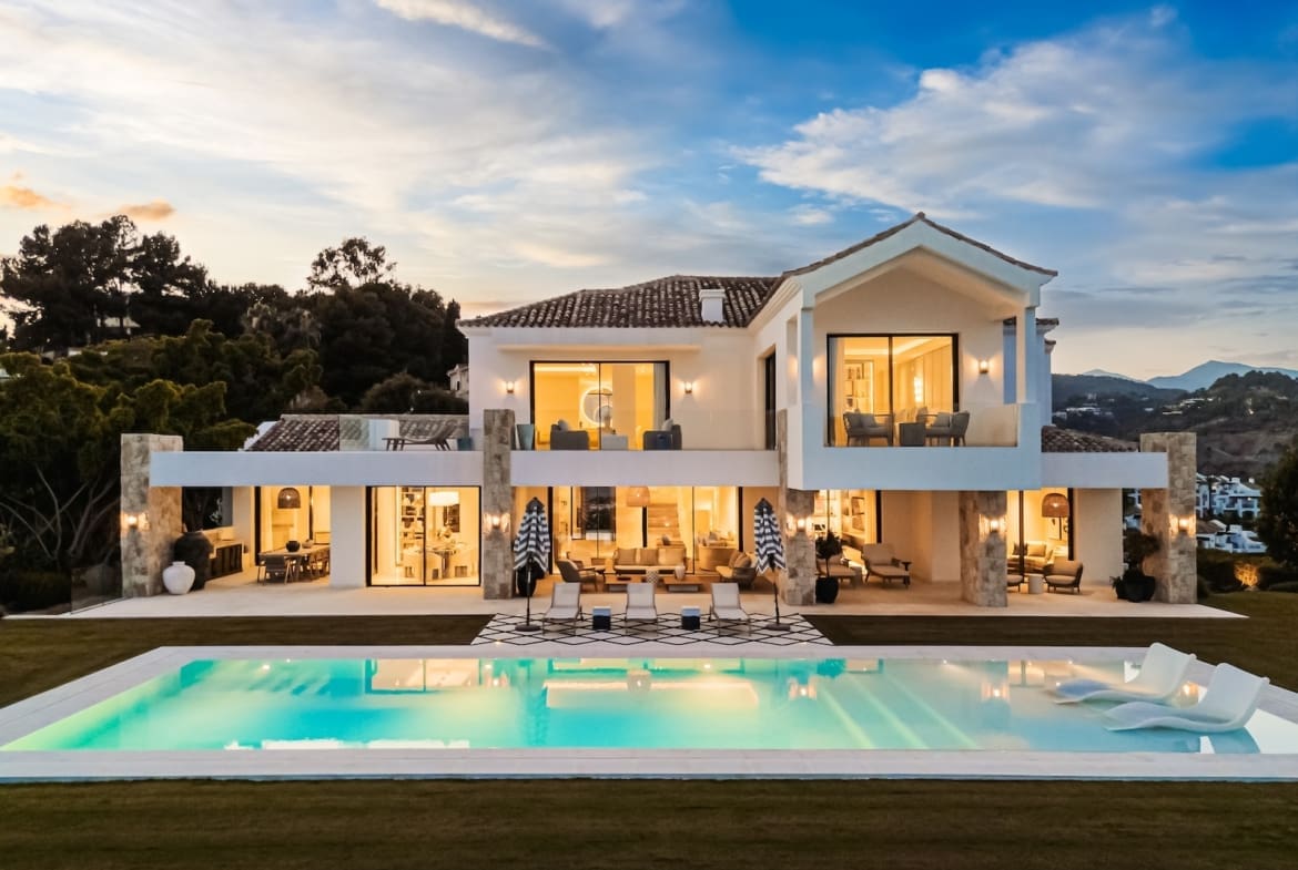 Luxe nieuwbouw villa in El Herrojo, La Quinta