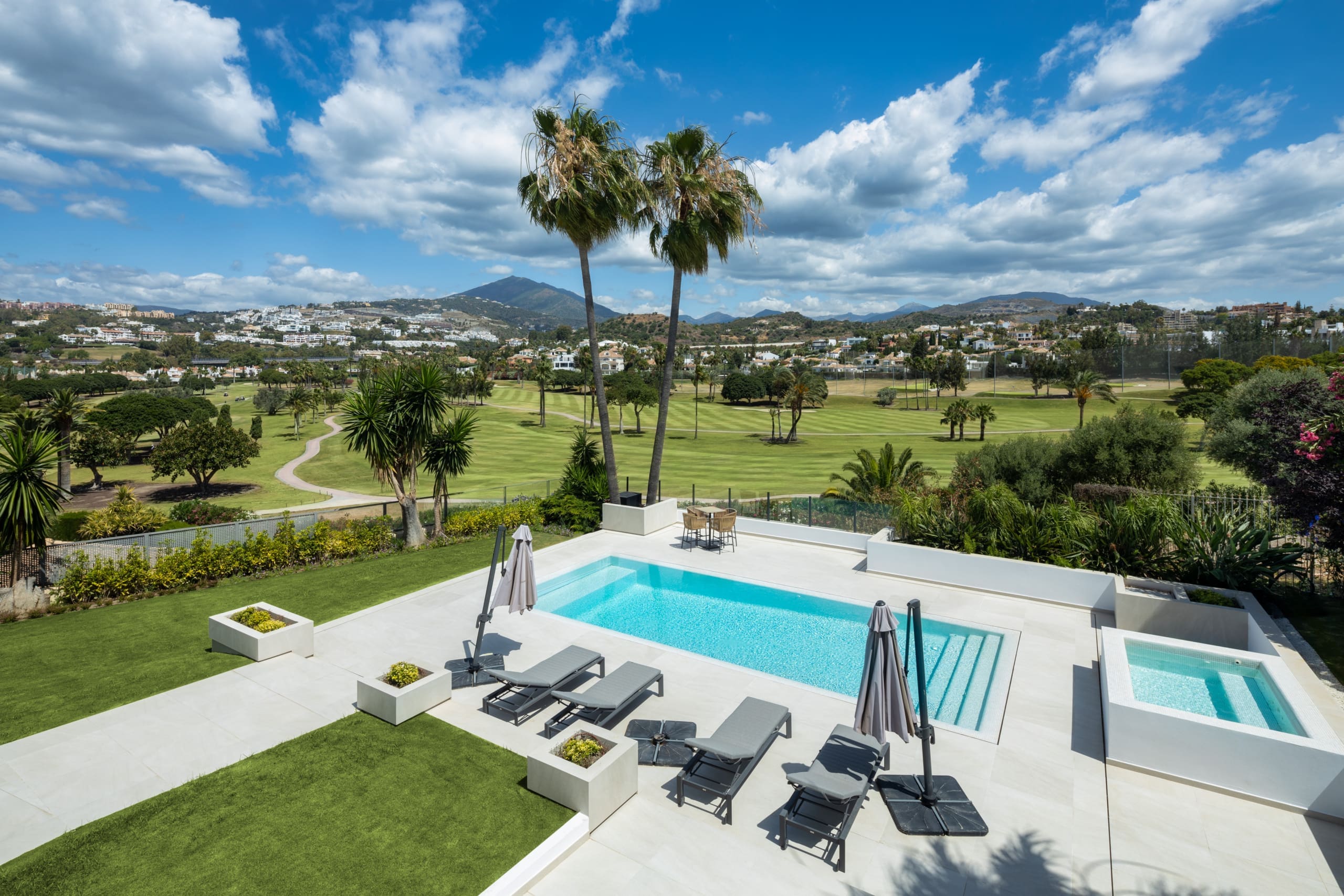 Golfvilla Tucan 12 - Prachtige frontline villa in Nueva Andalucía - MDR Luxury Homes marbella