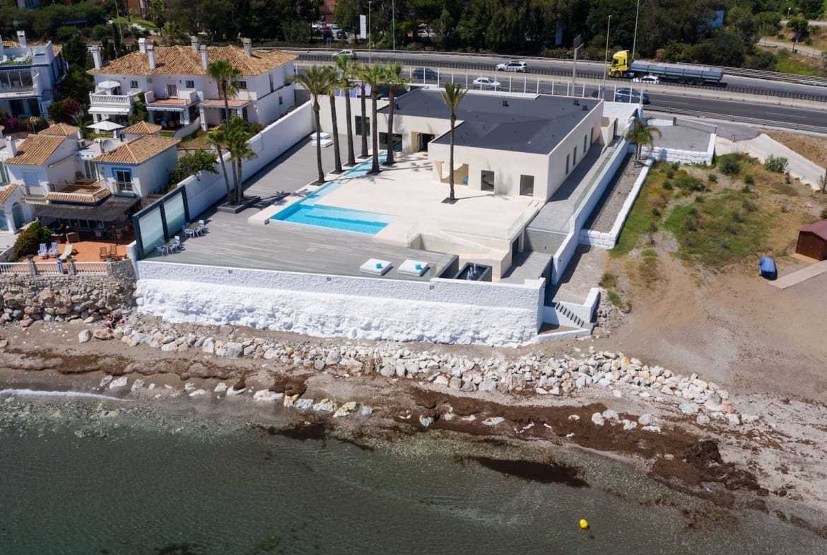 Luxe Strandvilla Paradise Mijas aan de Costa del Sol te koop - MDR