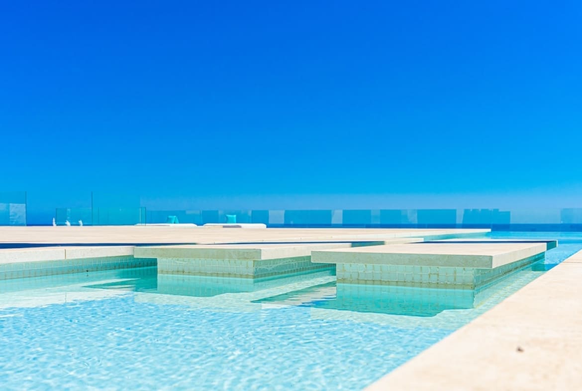 Luxe Strandvilla Paradise Mijas aan de Costa del Sol te koop - MDR