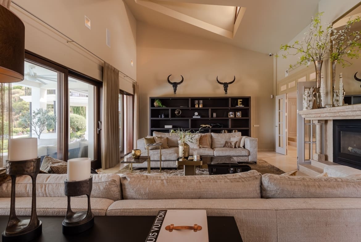 Villa Olivia - Magnificent luxury grand villa with panoramic views in El Herrojo Alto, La Quinta, Benahavís