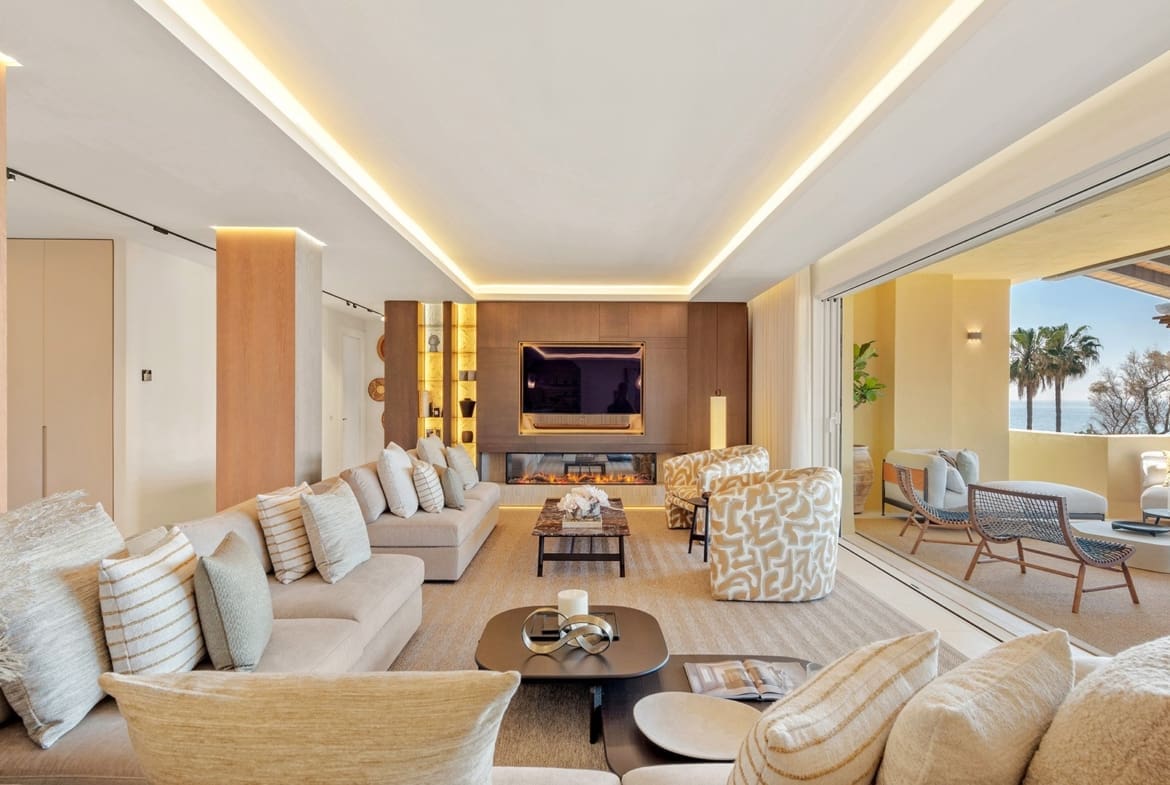 La Playa Penthouse - Luxe Playa Penthouse in Marbella met Panoramisch Zeezicht te koop - MDR Luxury Homes