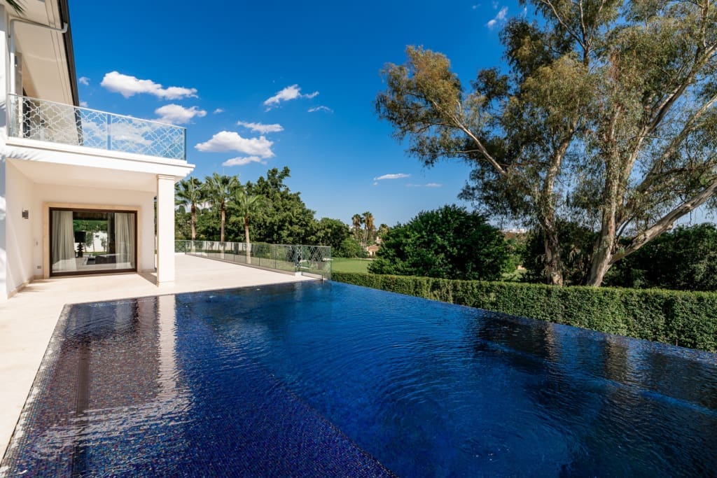 Luxueuze Villa Maria te koop in Los Naranjos Nueva Andalucia - MDR Luxury Homes 18 | MDR Luxury Homes Luxurious Villa Maria for sale in Los Naranjos Nueva Andalucia - MDR Luxury Homes