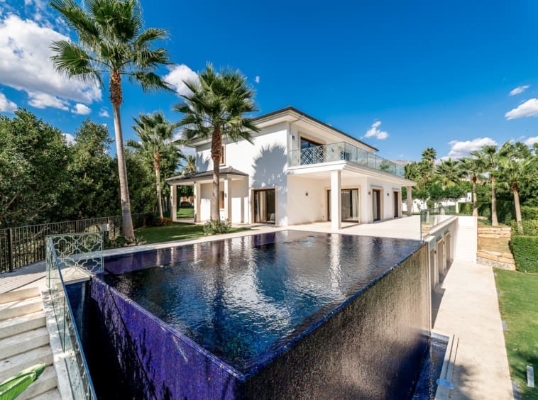 Luxueuze Villa Maria te koop in Los Naranjos Nueva Andalucia - MDR Luxury Homes