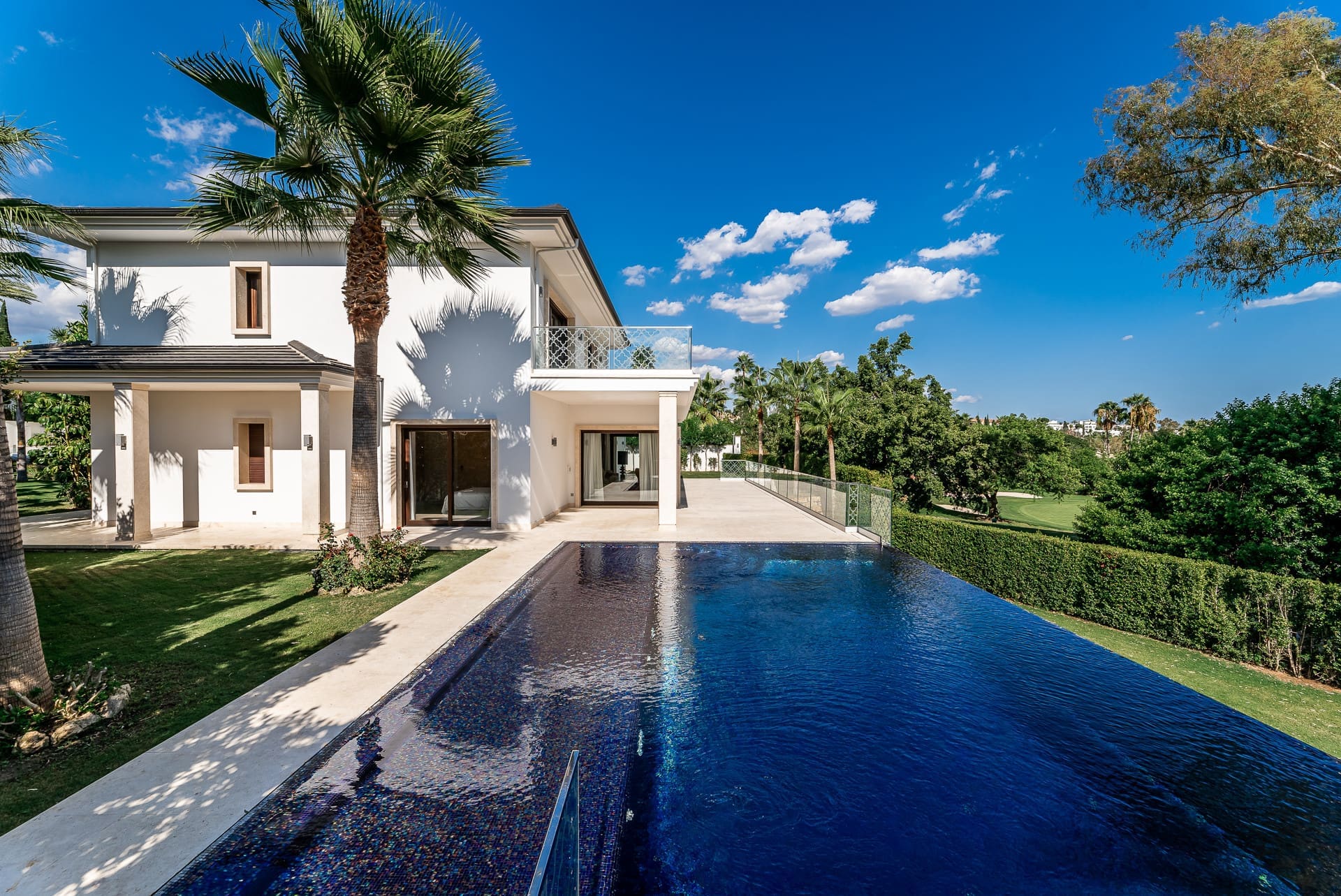 Luxueuze Villa Maria te koop in Los Naranjos Nueva Andalucia - MDR Luxury Homes