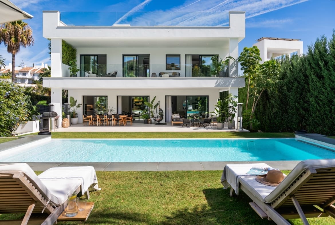 Villa Gardenias - Luxe villa in Puerto Banús for sale - MDR Luxury Homes