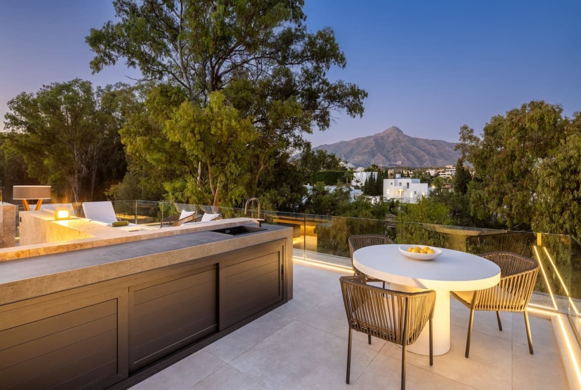Villa Selene Moderne Luxe Villa in La Cerquilla Marbella te koop - MDR Luxury Homes