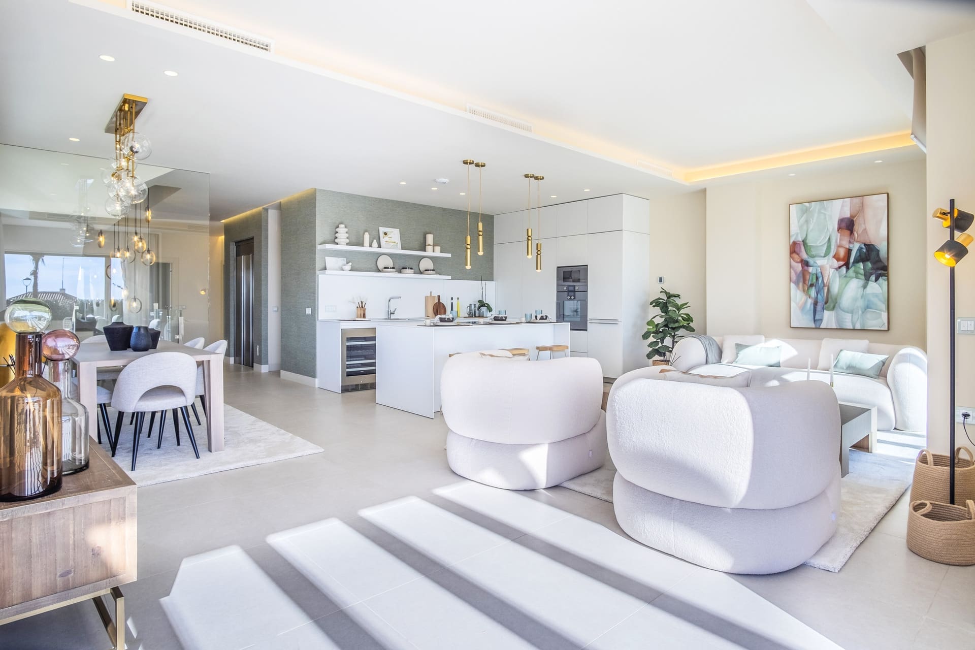 Beachfront villa for sale in Velaya Estepona - MDR Luxury Homes