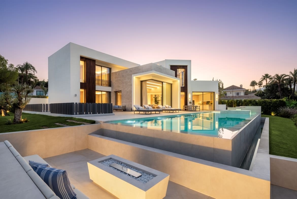 Villa Imagine Exclusieve Golf Front Villa in Las Brisas Marbella for sale - MDR Luxury Homes