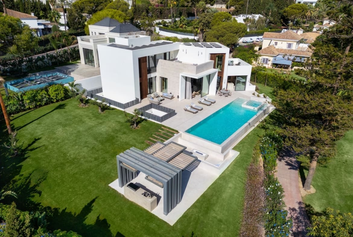 Villa Imagine Exclusieve Golf Front Villa in Las Brisas Marbella for sale – MDR Luxury Homes 04 Villa Imagine Exclusieve Golf Front Villa in Las Brisas Marbella for sale - MDR Luxury Homes