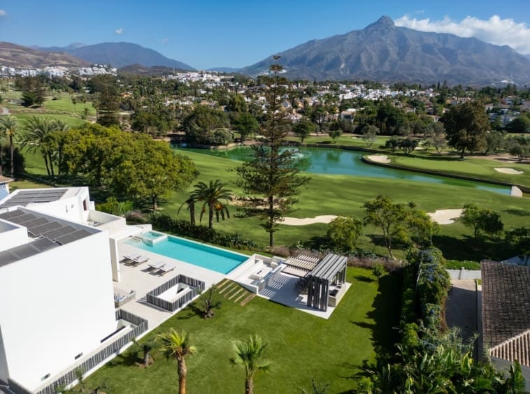 Villa Imagine Exclusieve Golf Front Villa in Las Brisas Marbella for sale - MDR Luxury Homes