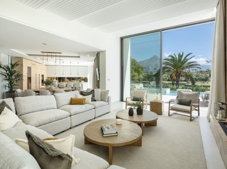 Villa Imagine Exclusieve Golf Front Villa in Las Brisas Marbella for sale - MDR Luxury Homes