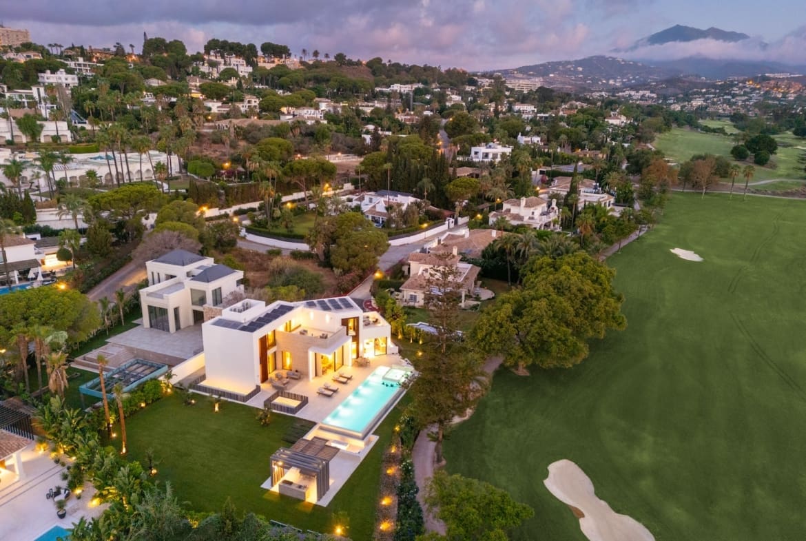 Villa Imagine Exclusieve Golf Front Villa in Las Brisas Marbella for sale – MDR Luxury Homes 42 Villa Imagine Exclusieve Golf Front Villa in Las Brisas Marbella for sale - MDR Luxury Homes