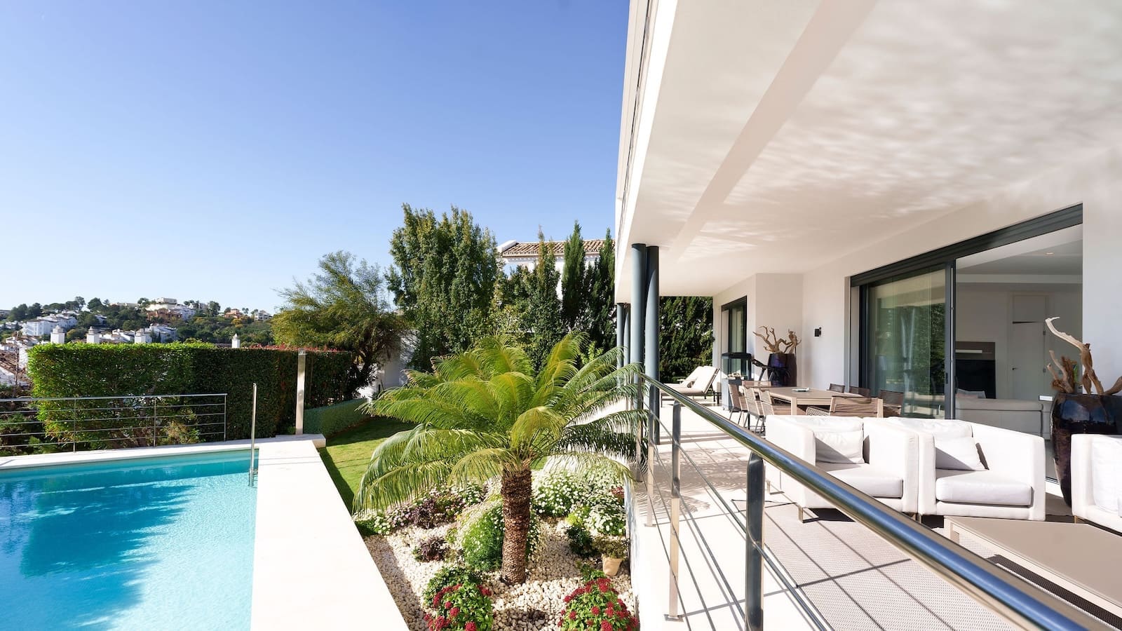 Villa Lea Eigentijdse Luxe en Privacy in Nueva Andalucia - MDR Luxury Homes