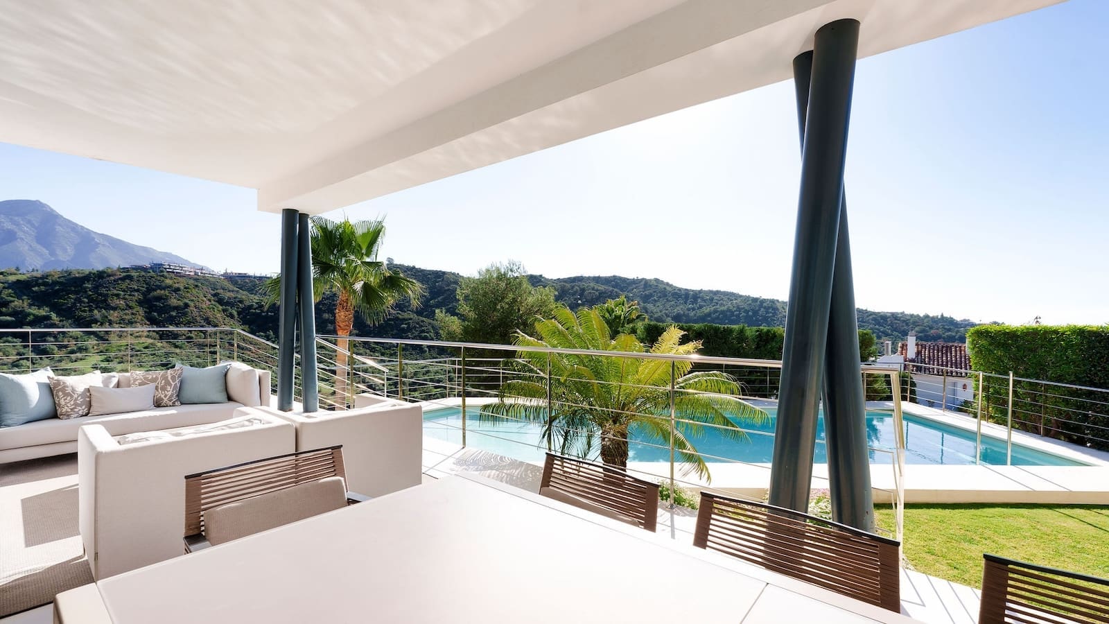 Villa Lea Eigentijdse Luxe en Privacy in Nueva Andalucia - MDR Luxury Homes