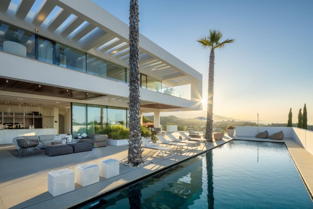 Villa Mika a contemporary luxury villa in La Quinta offered by MDR Luxury Homes featuring panoramic views modern design a heated pool and spacious terraces38 | MDR Luxury Homes Villa Mika a contemporary luxury villa in La Quinta offered by MDR Luxury Homes featuring panoramic views modern design a heated pool and spacious terraces