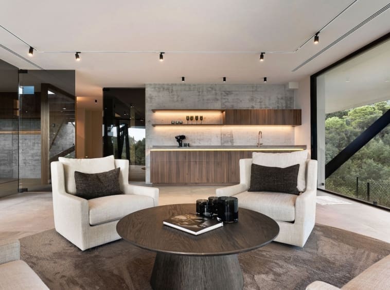 Adembenemende beelden van Villa Five, een moderne luxe villa in El Madroñal Gate 5, Benahavis, gepresenteerd door MDR Luxury Homes