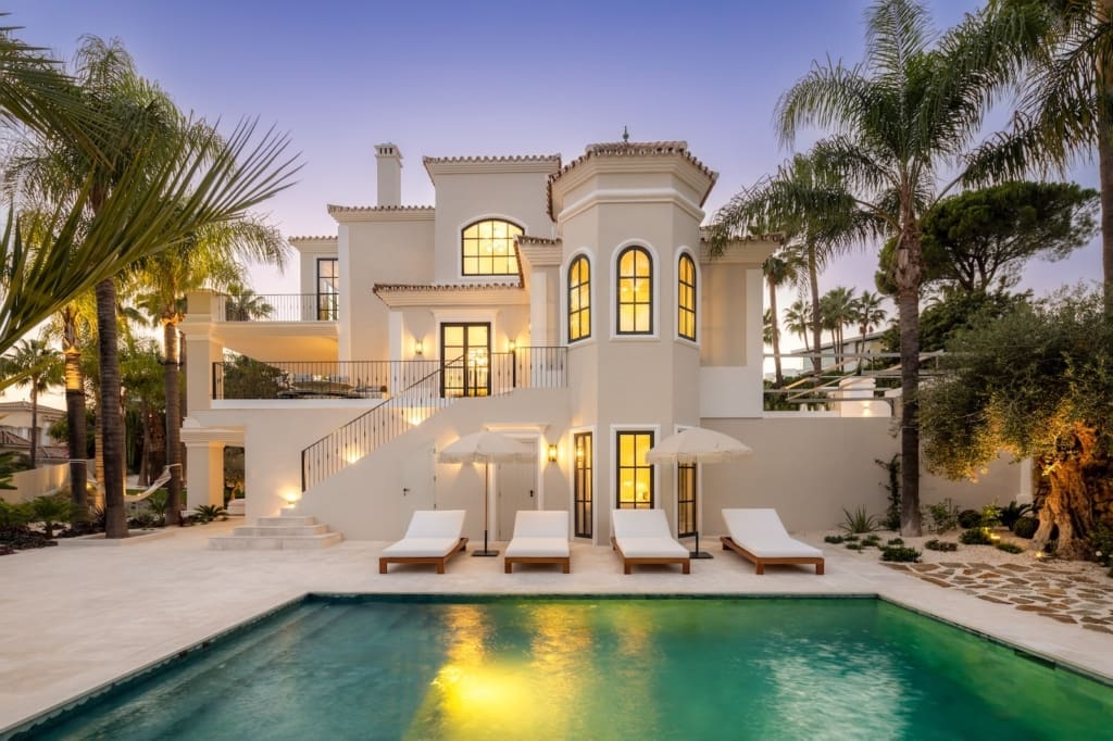 Elegant Villa Étoile in Nueva Andalucía presented by MDR Luxury Homes luxury living with stunning views and modern design _38 | MDR Luxury Homes Elegant Villa Étoile in Nueva Andalucía presented by MDR Luxury Homes luxury living with stunning views and modern design