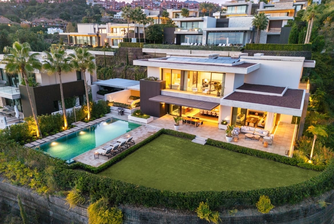The Hills 5 by MDR Luxury Homes – luxury villa in La Quinta with panoramic views and premium amenities