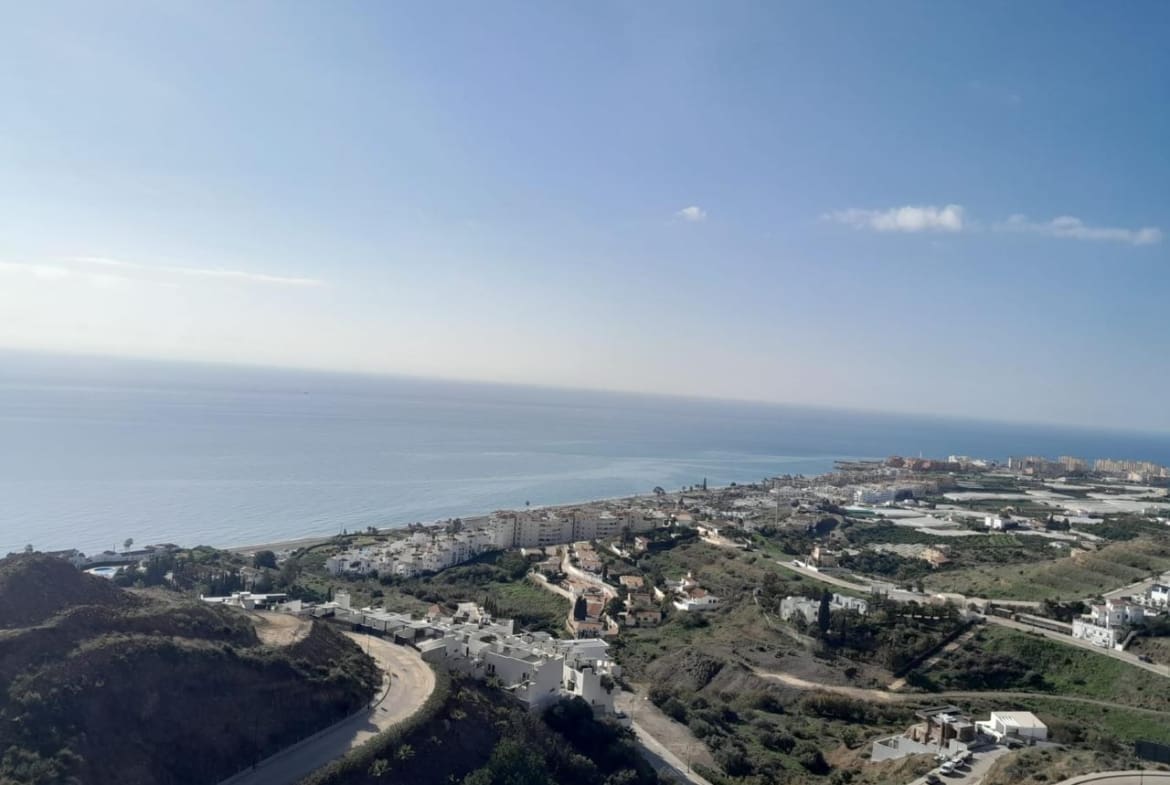 Infinity Views luxury homes with sea views in Torrox, Costa del Sol – Exclusive real estate by MDR Luxury Homes.