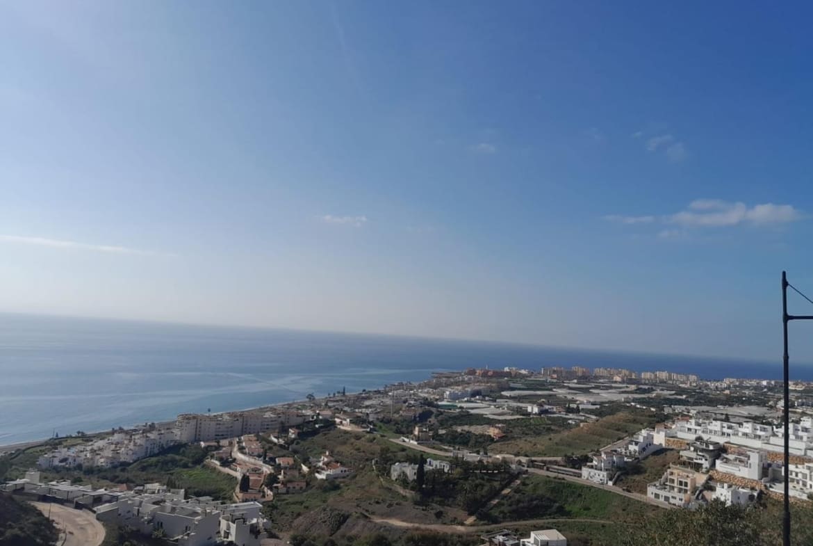 Infinity Views luxury homes with sea views in Torrox, Costa del Sol – Exclusive real estate by MDR Luxury Homes.