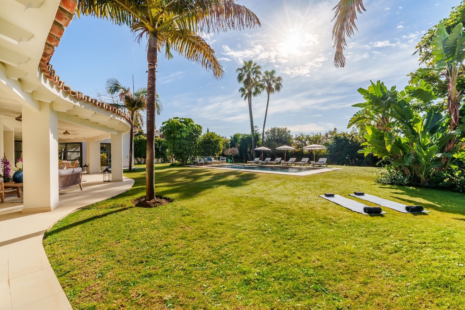 Villa Palm Springs in La Cerquilla, Marbella – luxury bungalow with botanical gardens and pool, listed by MDR Luxury Homes.