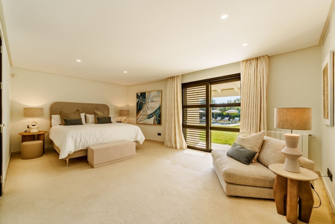 Villa Palm Springs in La Cerquilla, Marbella – luxury bungalow with botanical gardens and pool, listed by MDR Luxury Homes.