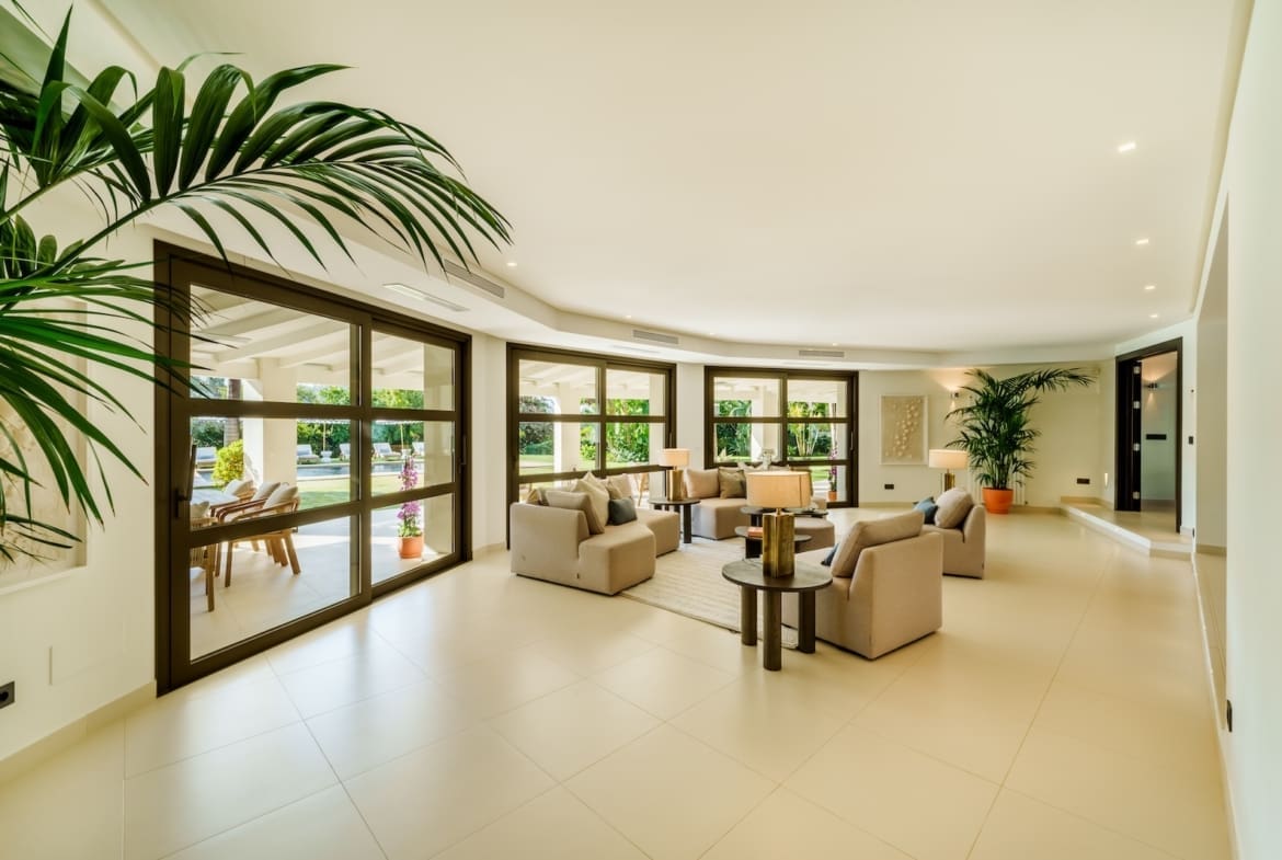 Villa Palm Springs in La Cerquilla, Marbella – luxury bungalow with botanical gardens and pool, listed by MDR Luxury Homes.