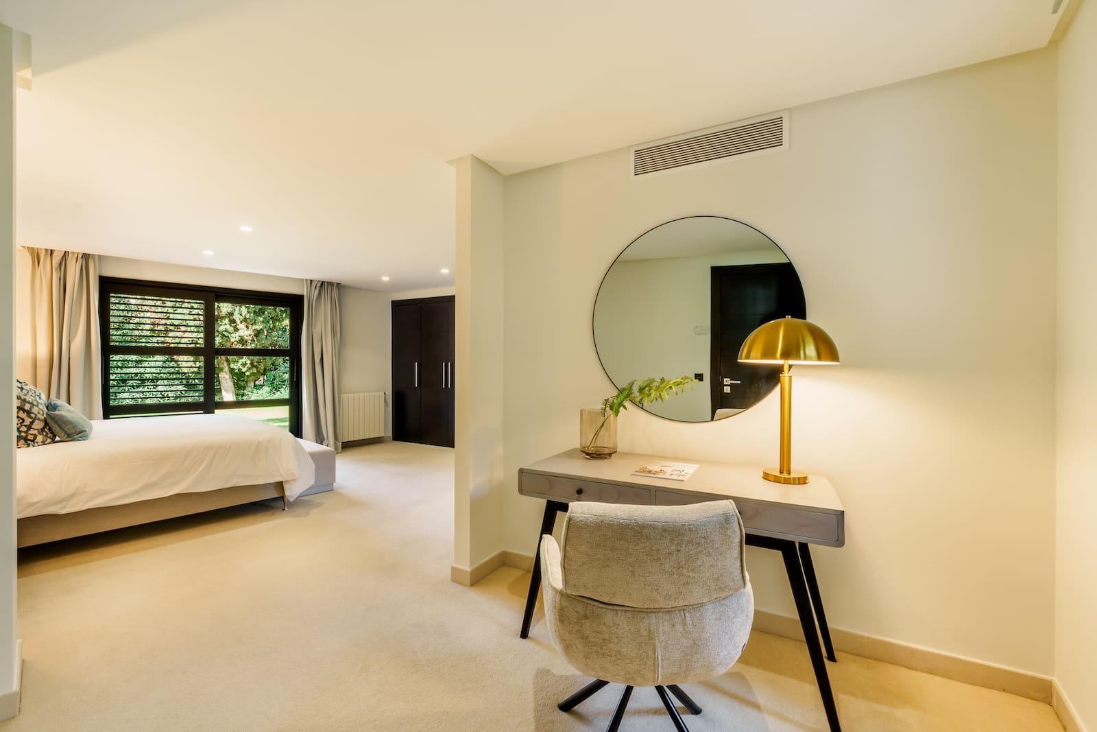 Villa Palm Springs in La Cerquilla, Marbella – luxury bungalow with botanical gardens and pool, listed by MDR Luxury Homes.