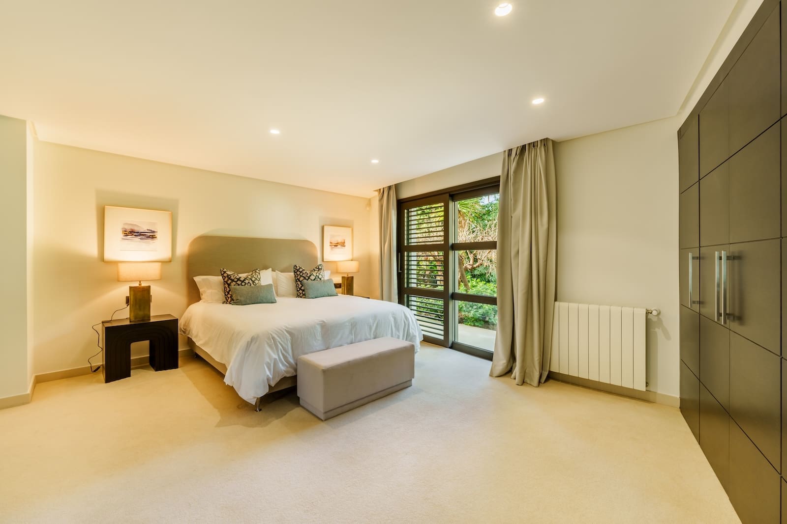 Villa Palm Springs in La Cerquilla, Marbella – luxury bungalow with botanical gardens and pool, listed by MDR Luxury Homes.