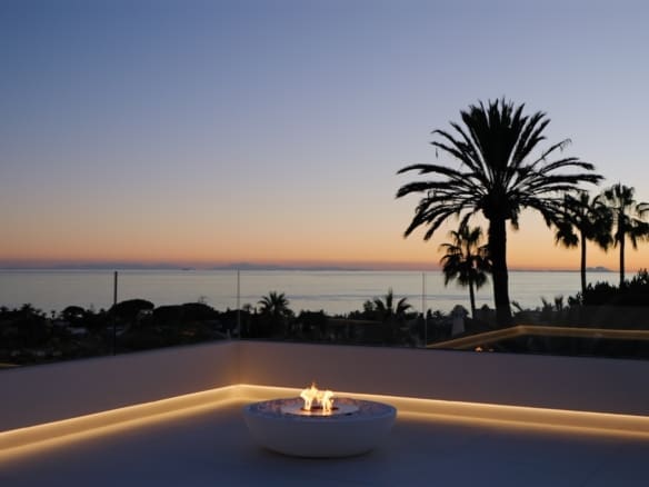 Vista Marbesa Luxury villa in Marbesa Marbella by MDR Luxury Homes 36 | MDR Luxury Homes Villa Vista Marbesa – Luxury villa in Marbesa, Marbella by MDR Luxury Homes.Overview of Spain's Golden Visa program ending in April 2025, highlighting key benefits, investment options, and alternative residency pathways - MDR Luxury Homes