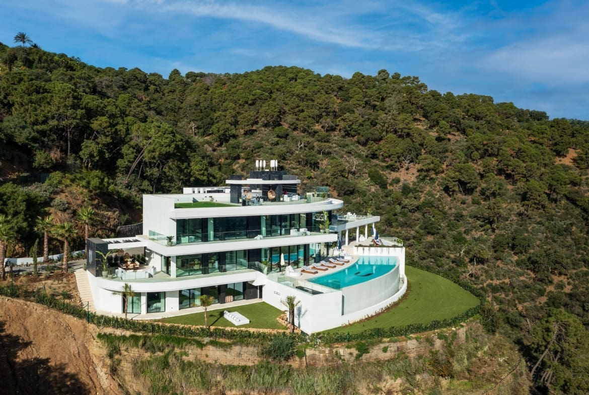 El Unico an iconic curved luxury villa in La Zagaleta Marbella presented by MDR Luxury Homes 0705 El Unico an iconic curved luxury villa in La Zagaleta Marbella presented by MDR Luxury Homes