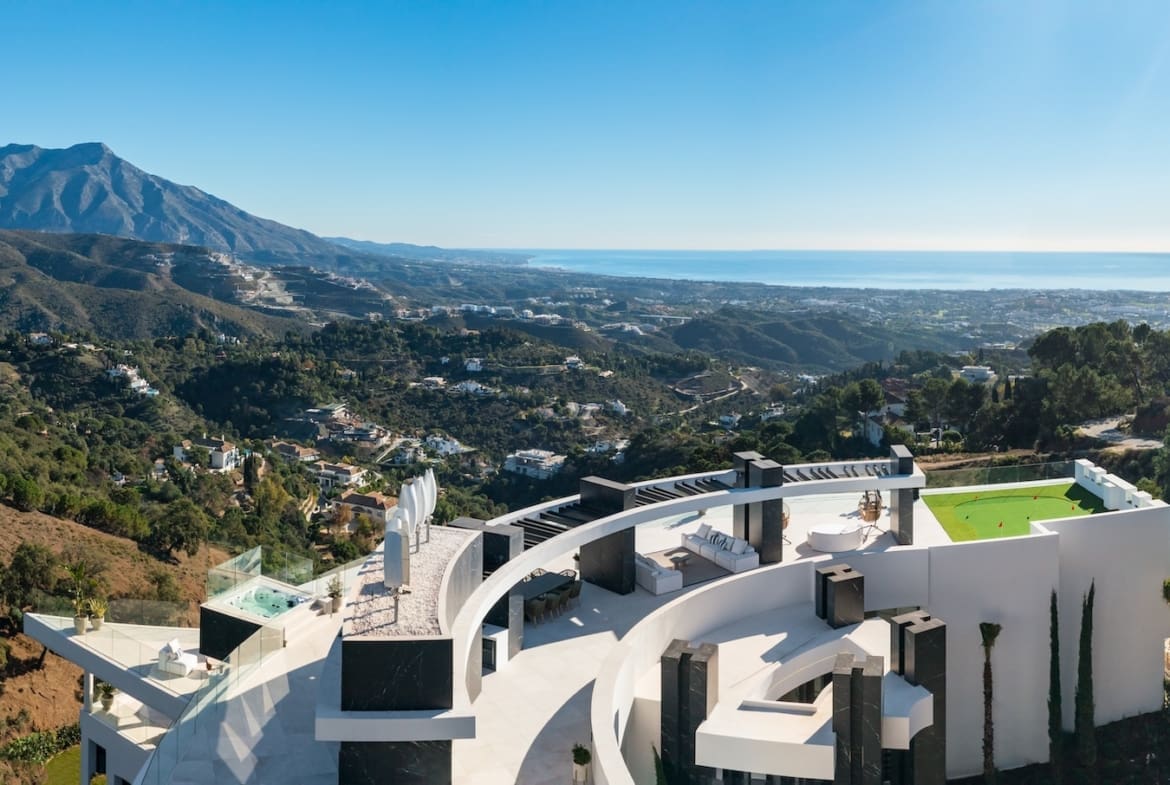 El Unico an iconic curved luxury villa in La Zagaleta Marbella presented by MDR Luxury Homes 0774-Pano El Unico an iconic curved luxury villa in La Zagaleta Marbella presented by MDR Luxury Homes